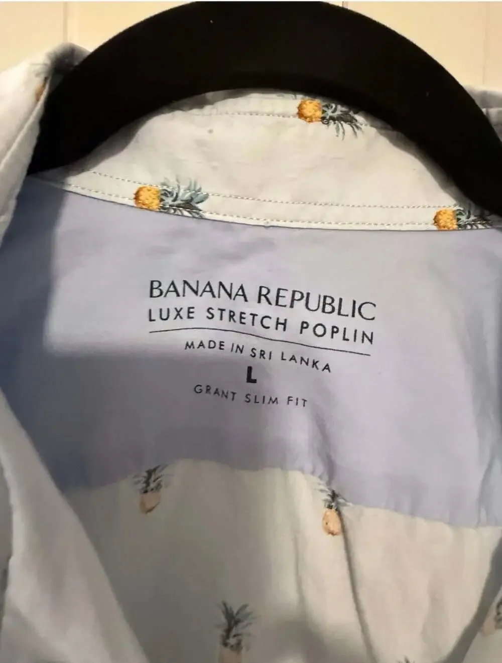 Banana Republic Luxe Stretch Poplin Grant Slim Fit Short Sleeve Pineapple Shirt